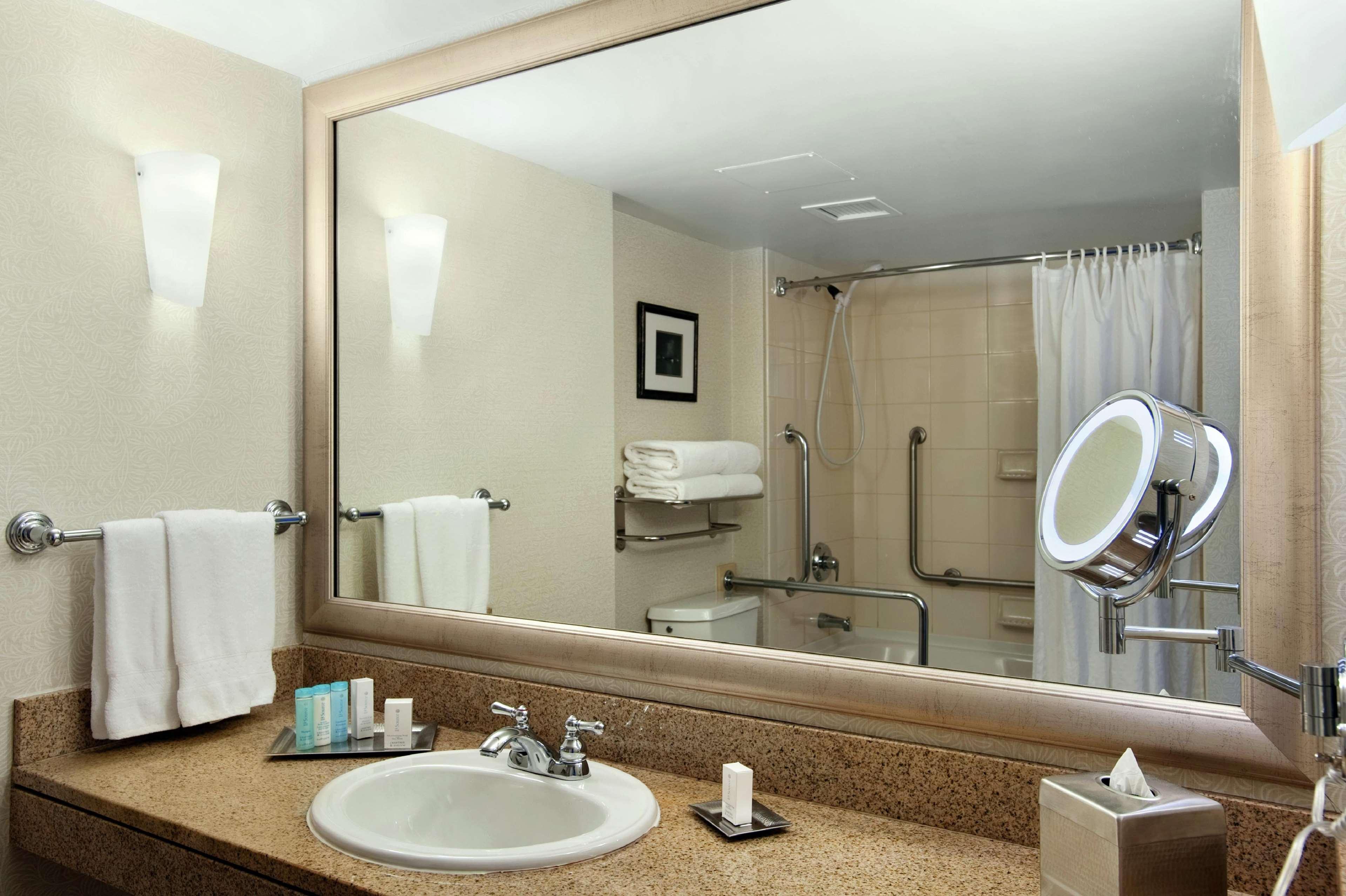 Hilton Vancouver Metrotown Burnaby Zewnętrze zdjęcie